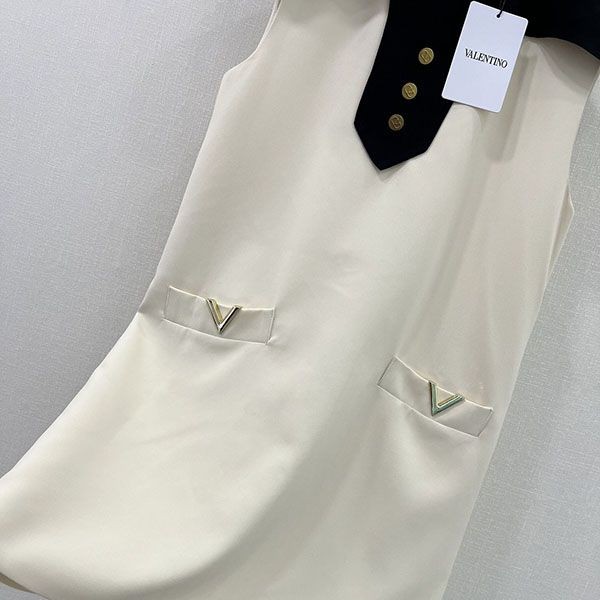 最新でオシャレ ヴァレンティノ ショールドレス コピー Vur46536